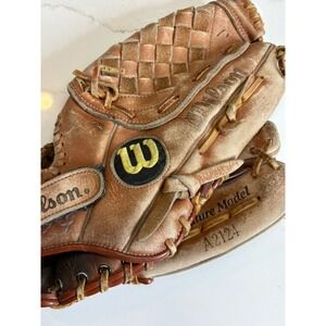 Wilson Signature Model‎ A2124 George Brett Ball Glove RHT Right Hand Throw 12"